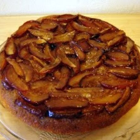 Skillet Caramel Apple Cake