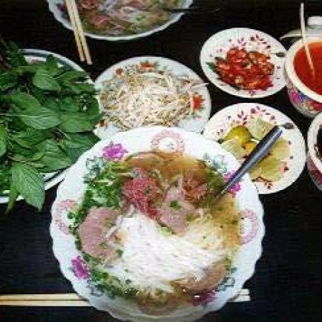 Vietnamese Beef Soup (Pho Tai)