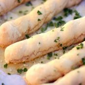 Quick Garlic Butter Breadsticks