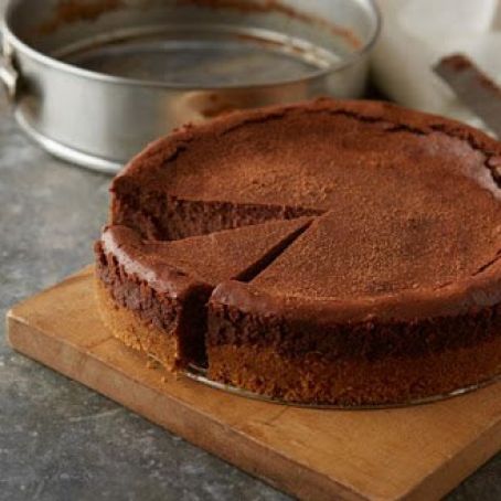 HERSHEY'S Spreads Chocolate Cheesecake