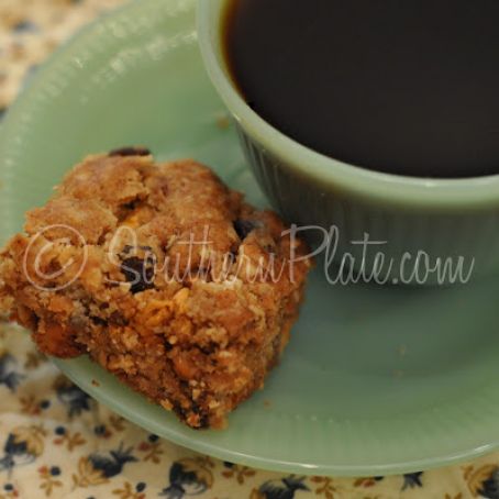 Oatmeal Raisin Scotchie Bars