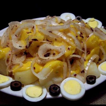 Mexican Potatoes With Cheese Sauce