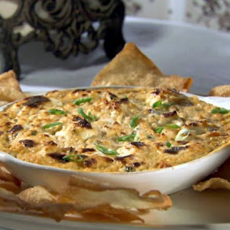 Hot Crab Rangoon Dip with Won Ton Chips