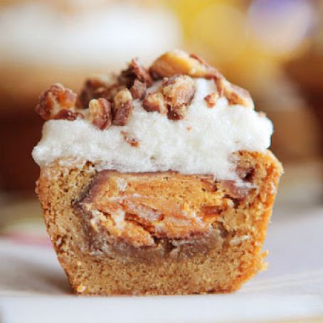 Frosted Candy Bar Stuffed Cookie Cups