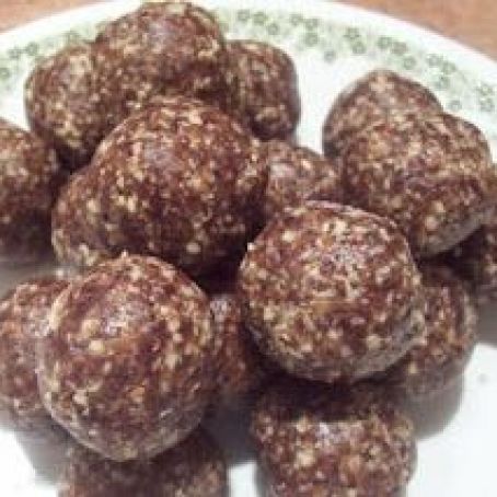 Date/Coconut/Carob Balls