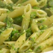 Asparagus and Pistachio Pesto Pasta