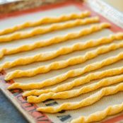Puffed Cheddar Cheese Twists