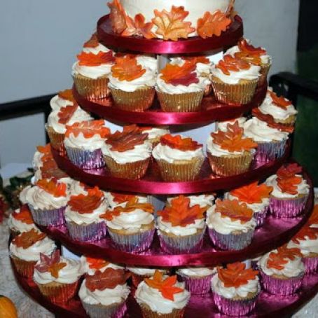 Spicy Pumpkin Cream Cupcakes with Maple Buttercream Frosting