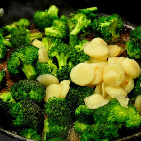 Stir-Fried Broccoli & Water Chestnuts
