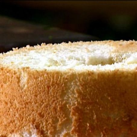 Angel Food Cake with Tropical Fruit Compote