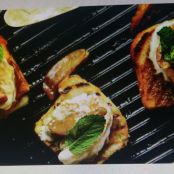 GRILLED APPLE SUNDAE