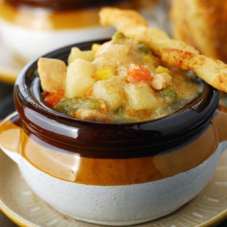 Slow Cooker Chicken Pot Pie Soup Recipe