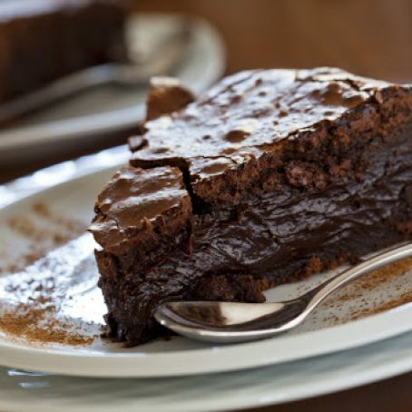 Chocolate Cake, Oohey Gooey-(9-13-inch)