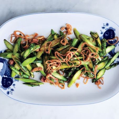 Stir-Fried Asparagus with Bacon and Crispy Shallots