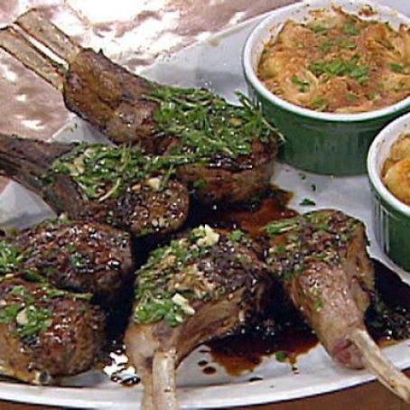 Seared Petite Lamb Chops with Rosemary Balsamic Reduction