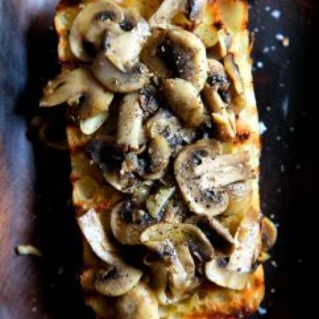 Simple Garlic Mushroom Bruschetta
