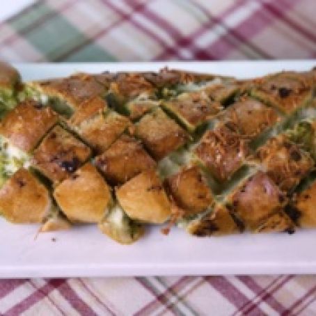 Pesto Bread, Cheesy Pull-Apart
