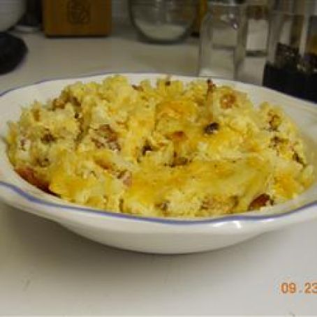 Cheesy Amish Breakfast Casserole