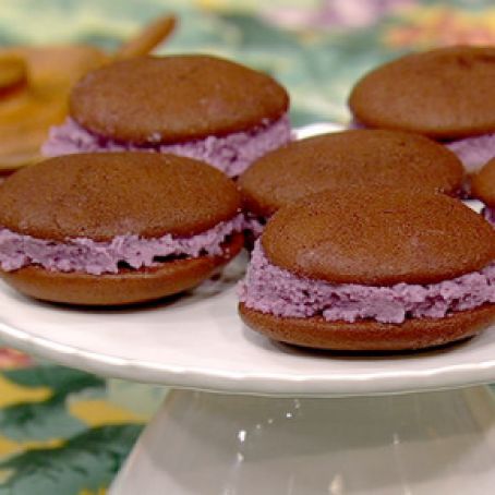 Daphne Oz's Blueberry Whoopie Pies