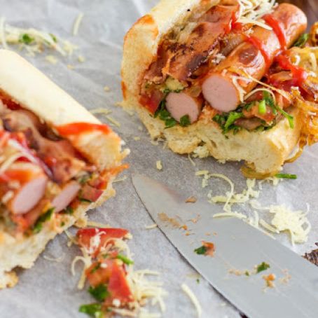 HOT DOG WITH BACON AND SALSA