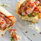 HOT DOG WITH BACON AND SALSA