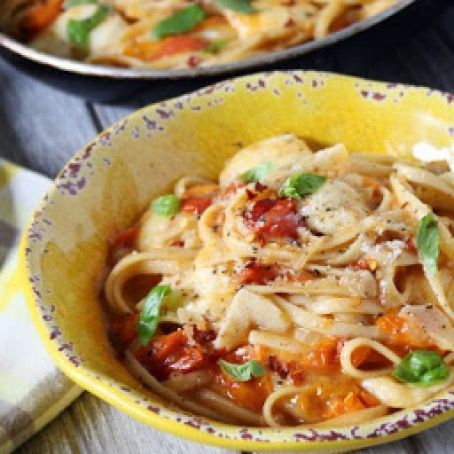 One-Pot Pasta Caprese