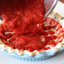 FRESH and SUPER SIMPLE Strawberry Pie Filling