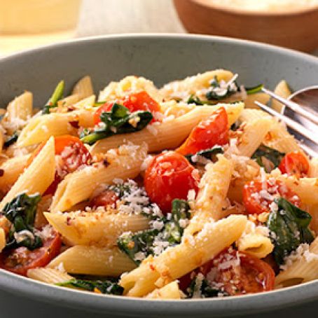 Penne Pasta With Spinach and Smoked Tomatoes