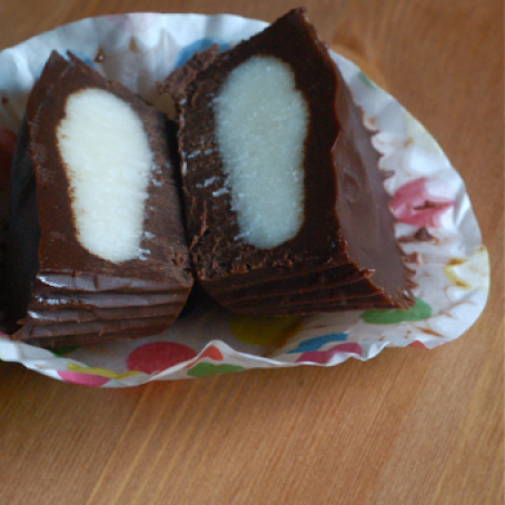 Paleo Chocolate Coconut Cups