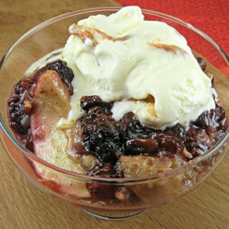 Easy Dessert: Red, White & Blue Crock Pot Cobbler