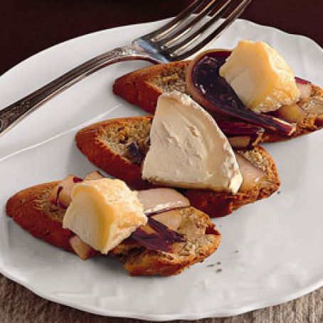 walnut bruschette with goat cheese /  bruschette alle noci e formaggio di capra