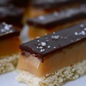 Salted Caramel Chocolate Shortbread Bars