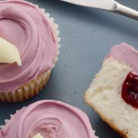 White Chocolate Raspberry Cupcakes