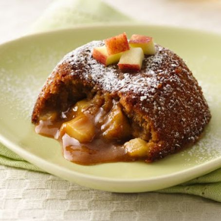 Molten Caramel-Apple Cakes