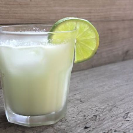A Taste of South America: Brazilian Lemonade Recipe | Organic Authority