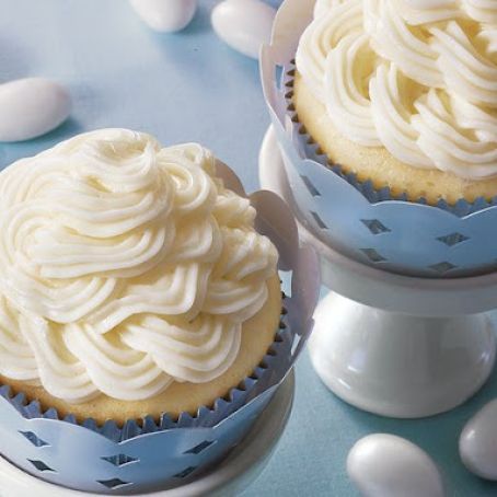 Double Almond Wedding Cupcakes