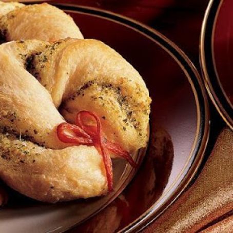 Pesto Breadstick Wreaths™