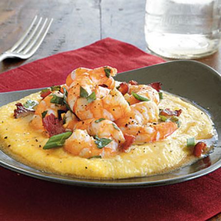 Cheesy Shrimp and Grits