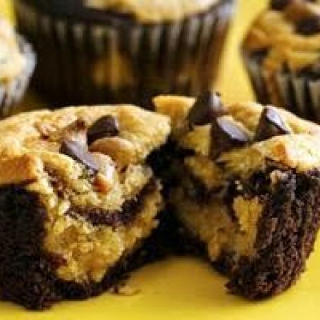 Chocolate-Peanut Butter Layered Cupcakes