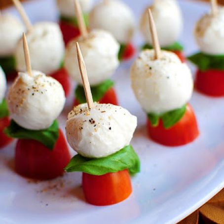 Caprese Skewers with Balsamic Drizzle