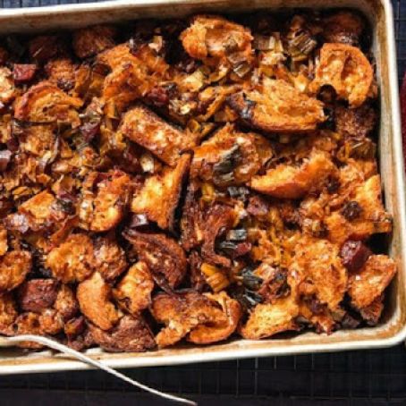 Chorizo Dressing with Leeks