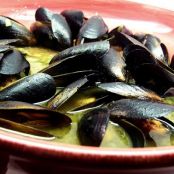 Mussels with White Wine Garlic Sauce