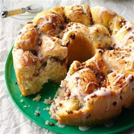 Apple Pull-Apart Bread Recipe