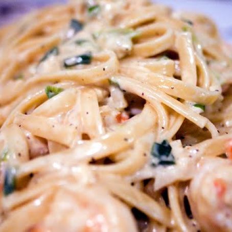 Salmon and Shrimp Fettuccine Alfredo