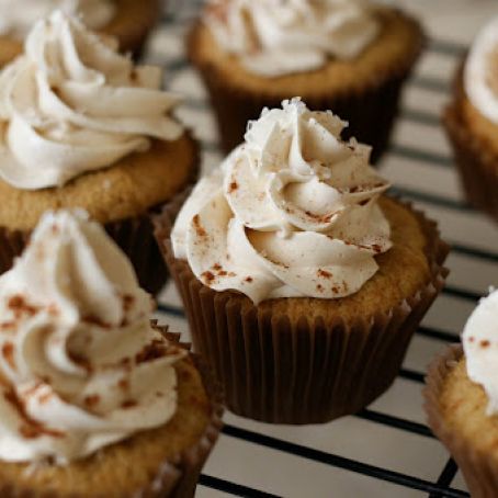 Chai Cupcakes with Cinnamon-Honey Swiss Meringue Buttercream: