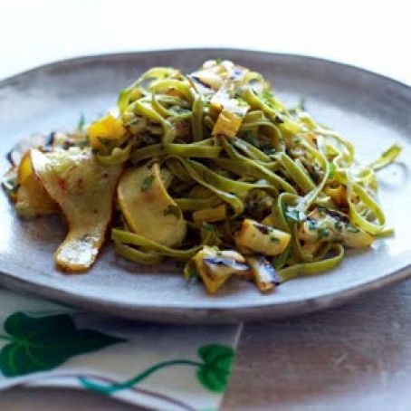 Spinach Fettuccine with Tangy Grilled Summer Squash