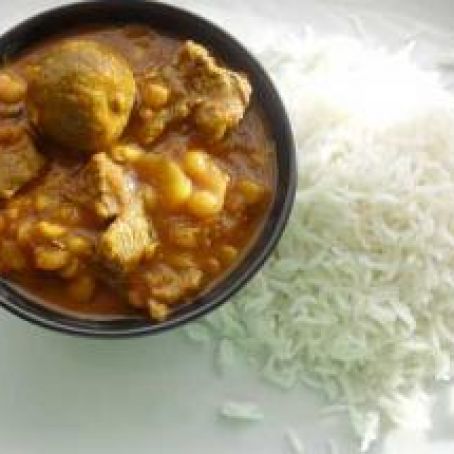 Persian Dried Lime, Beef and Split Pea Stew (Khoreshteh Gheymeh)