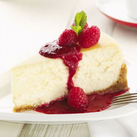 Cheesecake with Raspberry Sauce