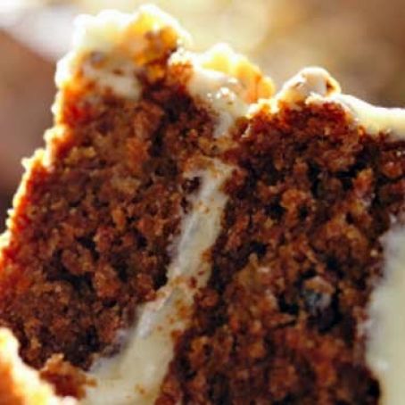 DEBBIE'S DELICIOUS CARROT CAKE