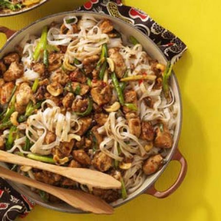 Cashew Chicken with Noodles Recipe